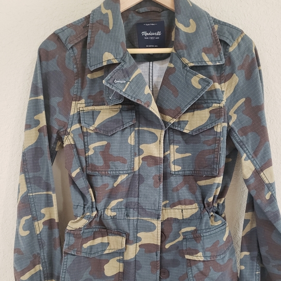Madewell Jackets & Blazers - Madewell camo jacket